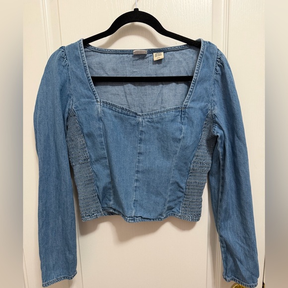 Levi's Tops - Levi's Blue Denim Blouse with Long Sleeves